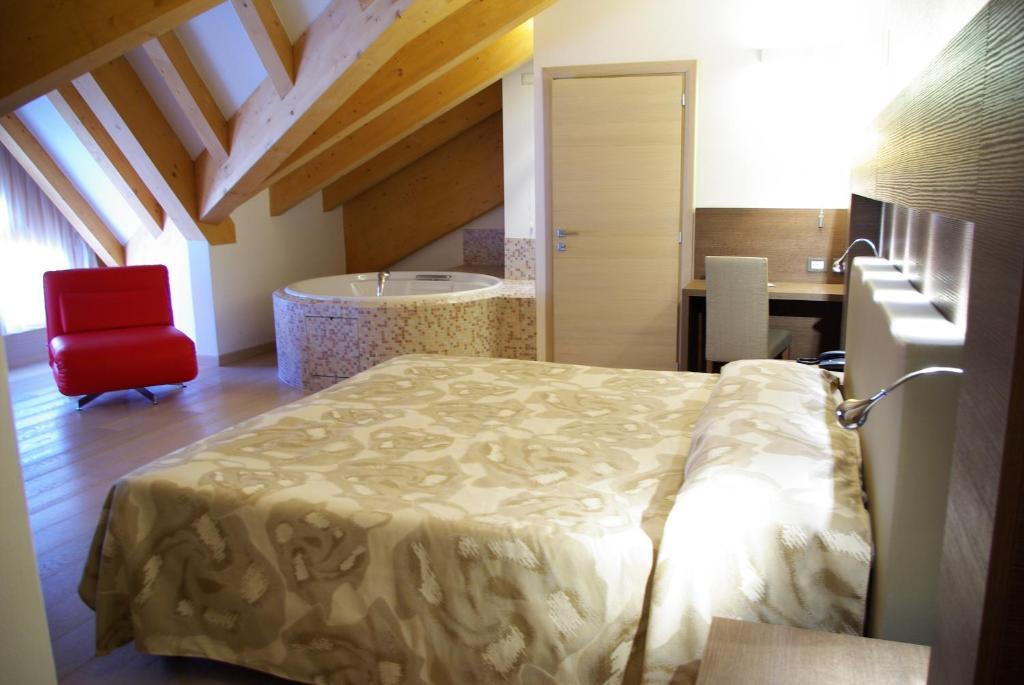 Grand Hotel Miramonti Passo del Tonale Quarto foto